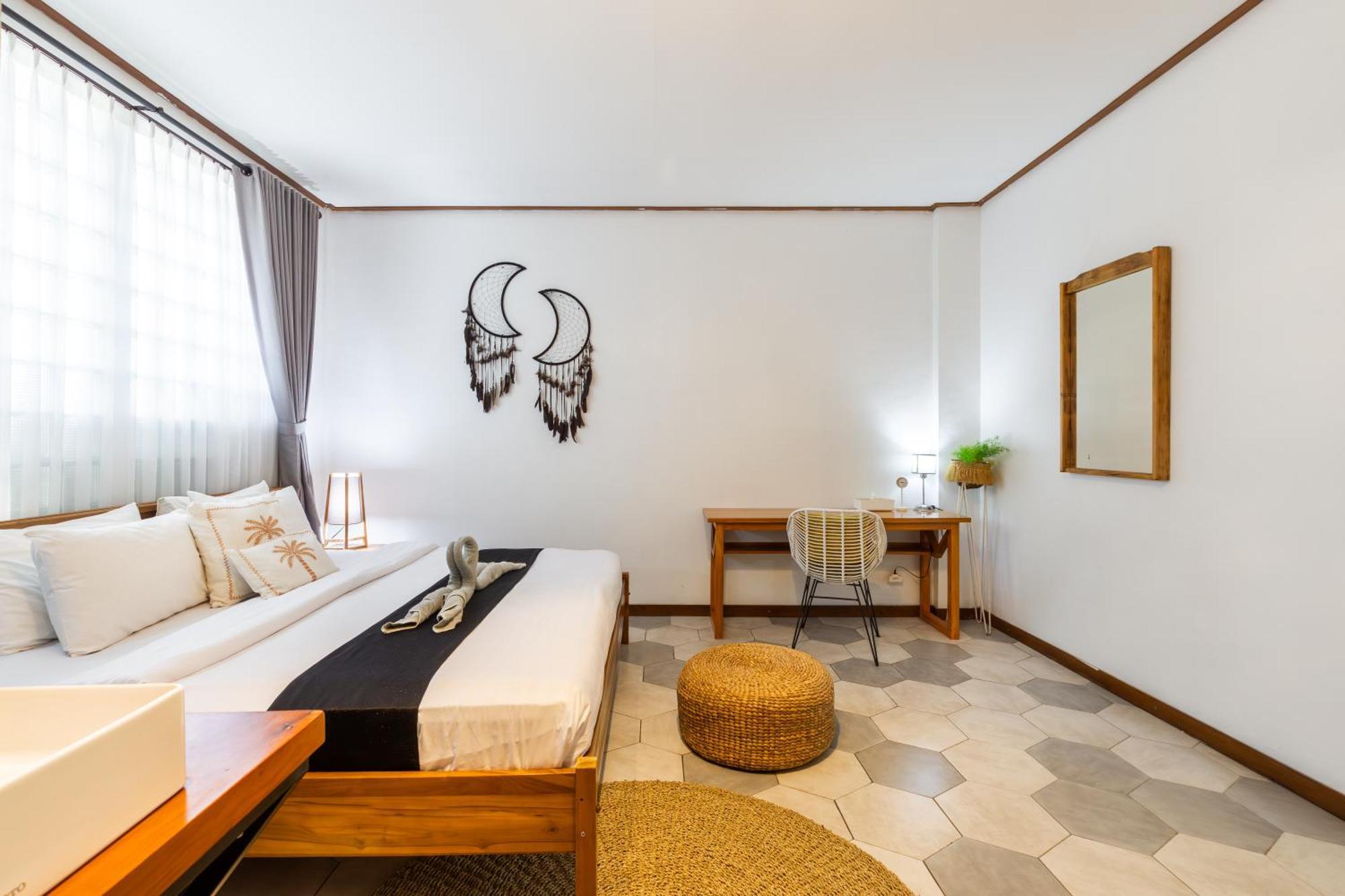 Interconnection Hostel Kuta Lombok Eksteriør bilde