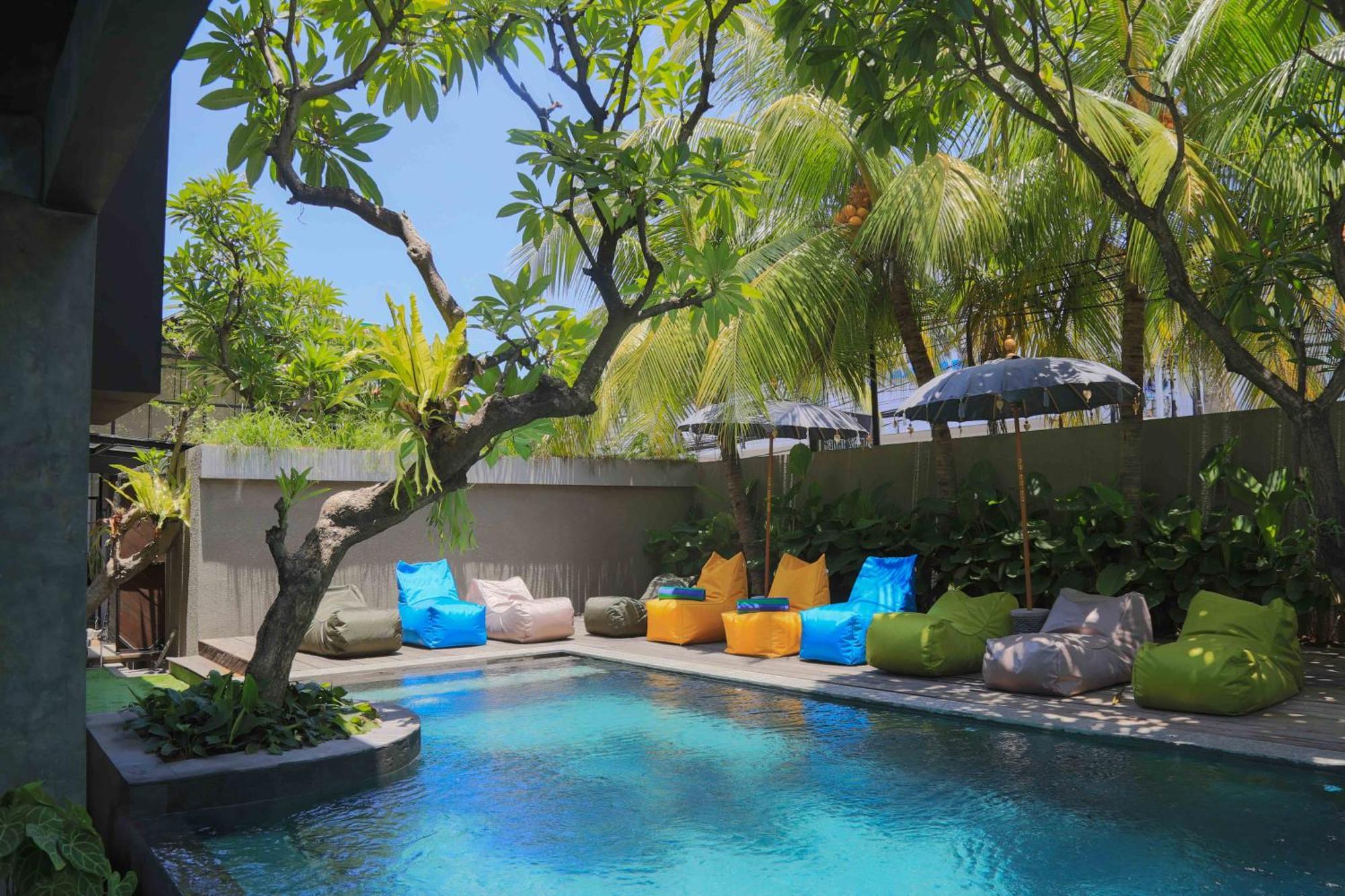 Interconnection Hostel Kuta Lombok Eksteriør bilde